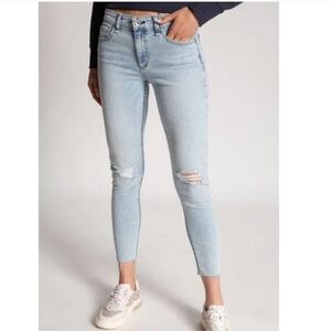 Rag & Bone Cate Mid Rise Montauk Jeans with Holes
